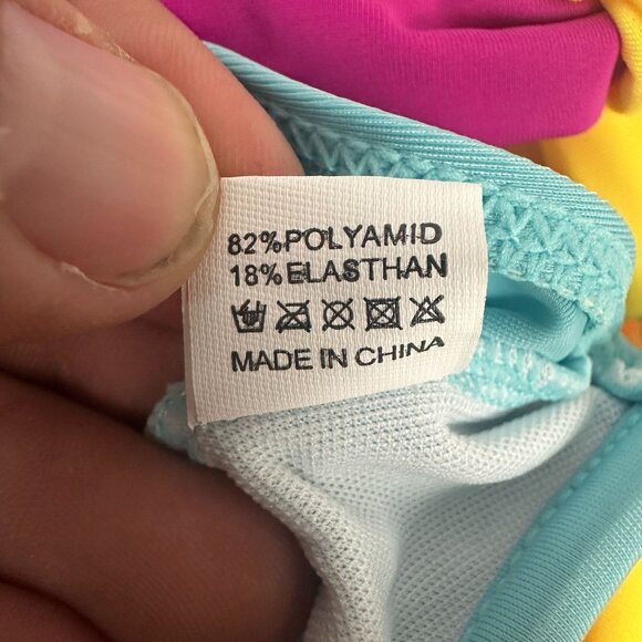 Colorblock Halter Cutout One-Piece Swimsuit With Tie & Clasp Closure Size M - Picture 5 of 5